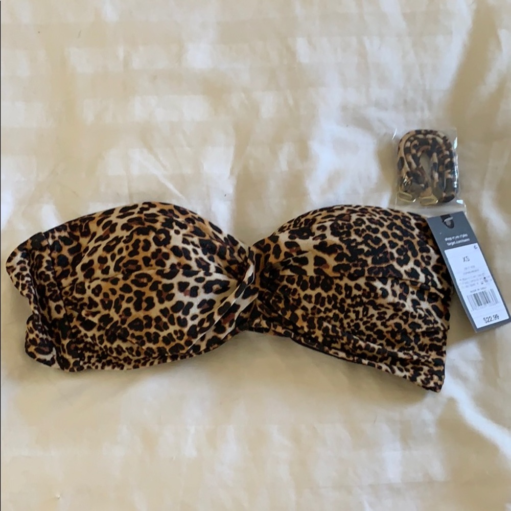 NWT Mossimo Supply Co. Bikini top size XS